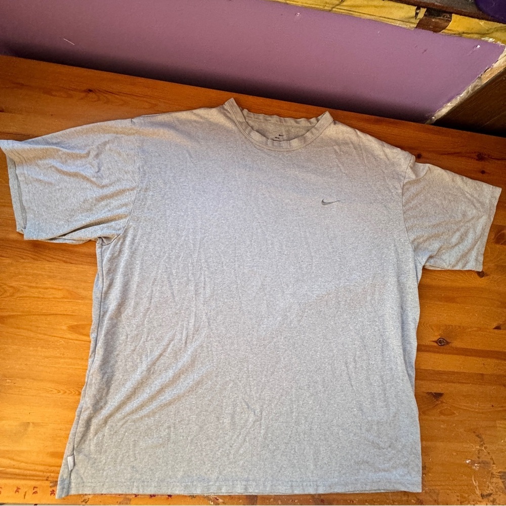Nike drifit T-shirt size xl light gray